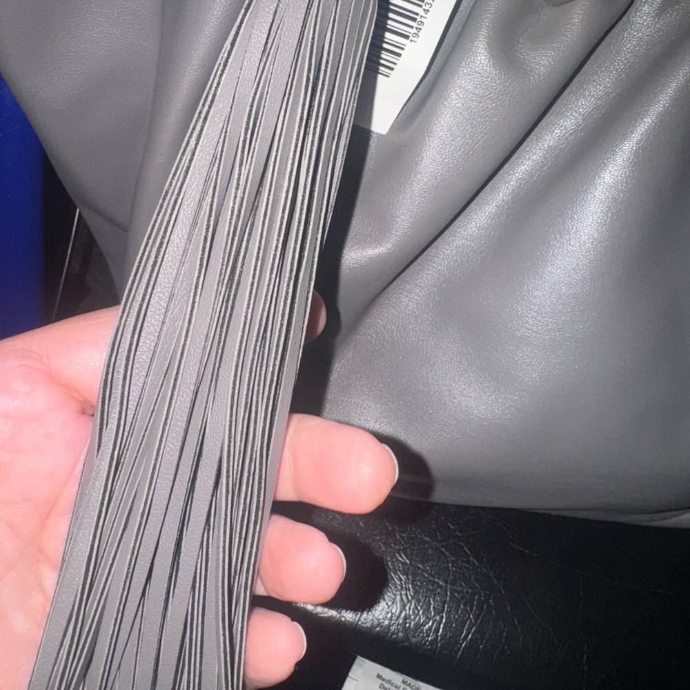 Elegant Gray Women's Handbag - Picture 4 of 14